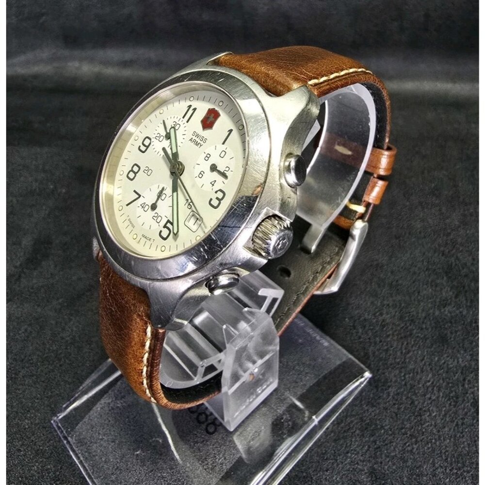 Men's Swiss Army by Victorinox SS Quartz Field Watch Sapphire Crystal New Batt